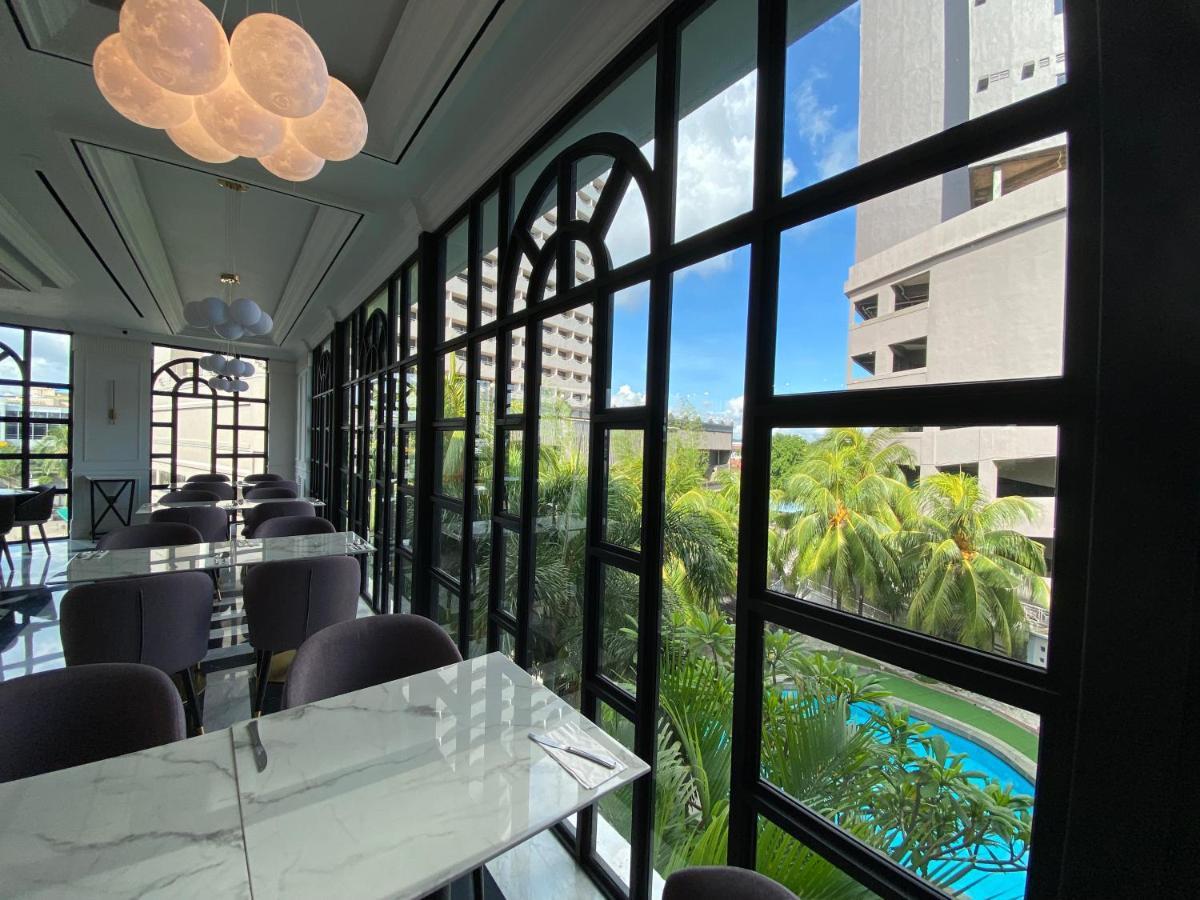 Grand Eska Hotel & Suites Batam Нагоя Экстерьер фото
