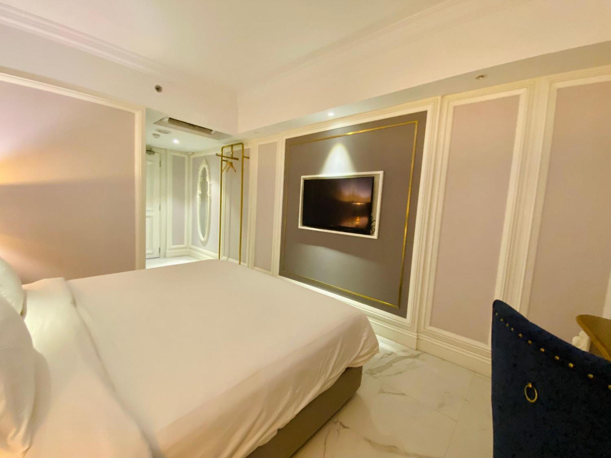 Grand Eska Hotel & Suites Batam Нагоя Экстерьер фото