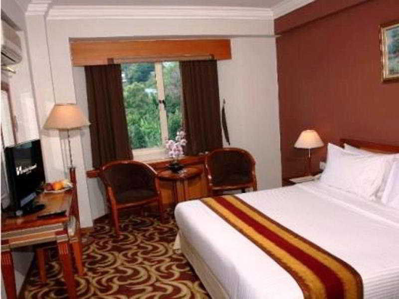 Grand Eska Hotel & Suites Batam Нагоя Экстерьер фото