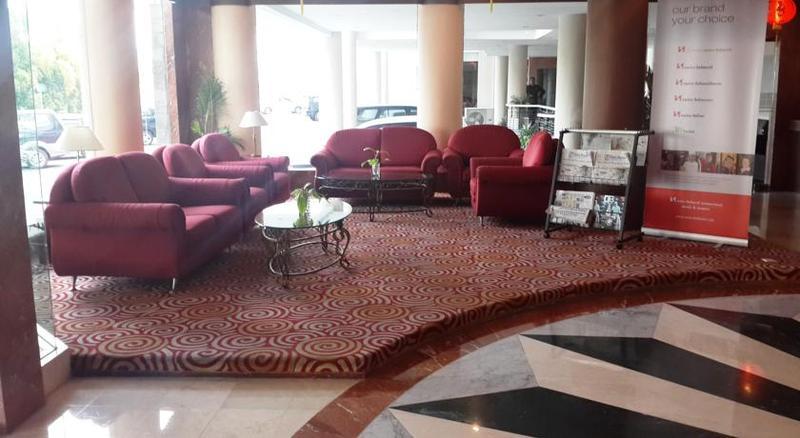 Grand Eska Hotel & Suites Batam Нагоя Экстерьер фото